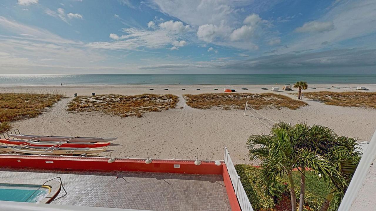 Island Inn Beach Resort Сант Пит Бич Экстерьер фото