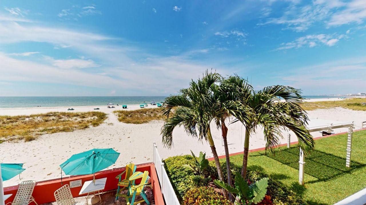 Island Inn Beach Resort Сант Пит Бич Экстерьер фото